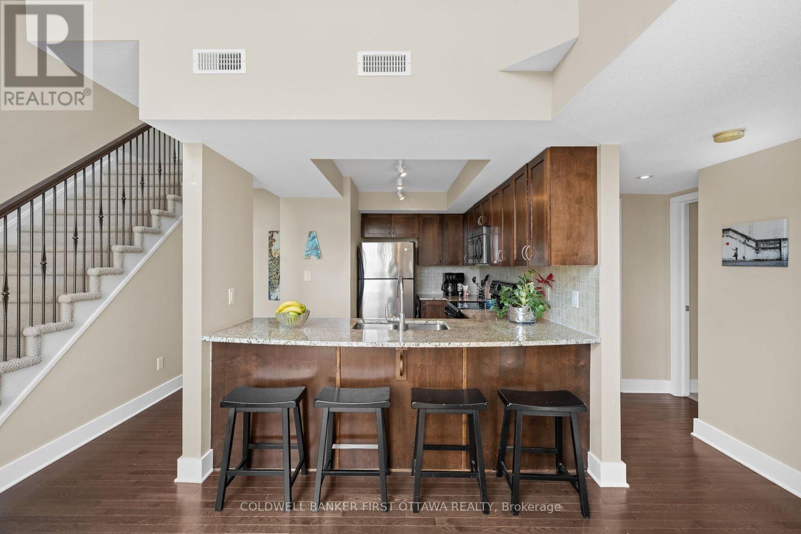75C COLONNADE ROAD - 8