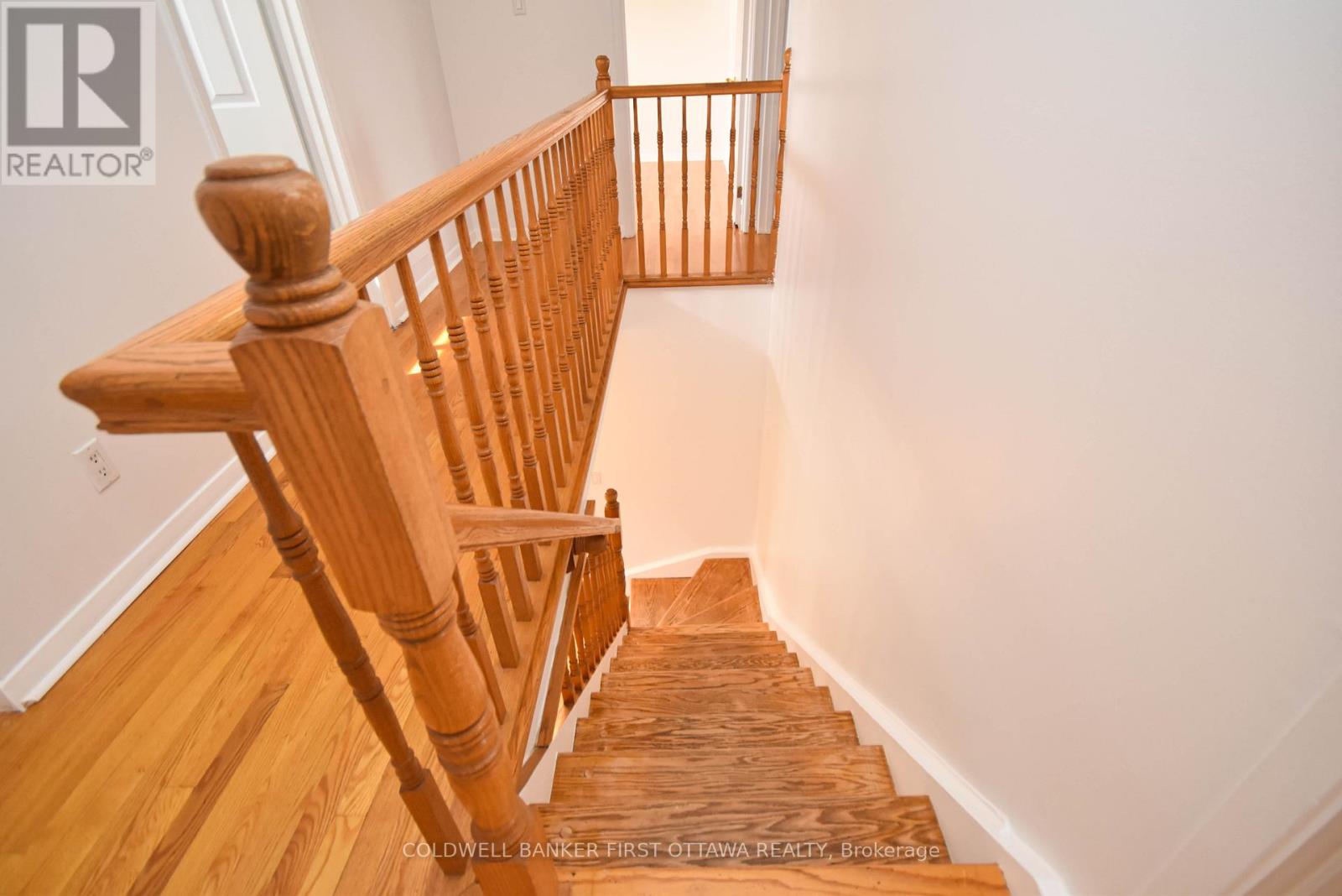 2061 BALHARRIE AVENUE - 36
