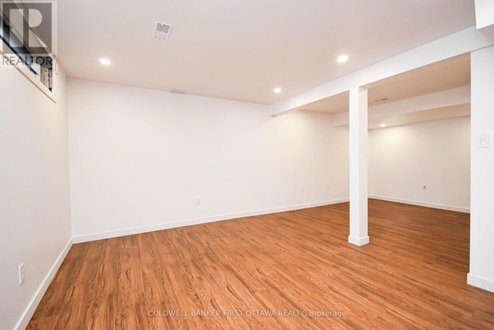 2061 BALHARRIE AVENUE - 39