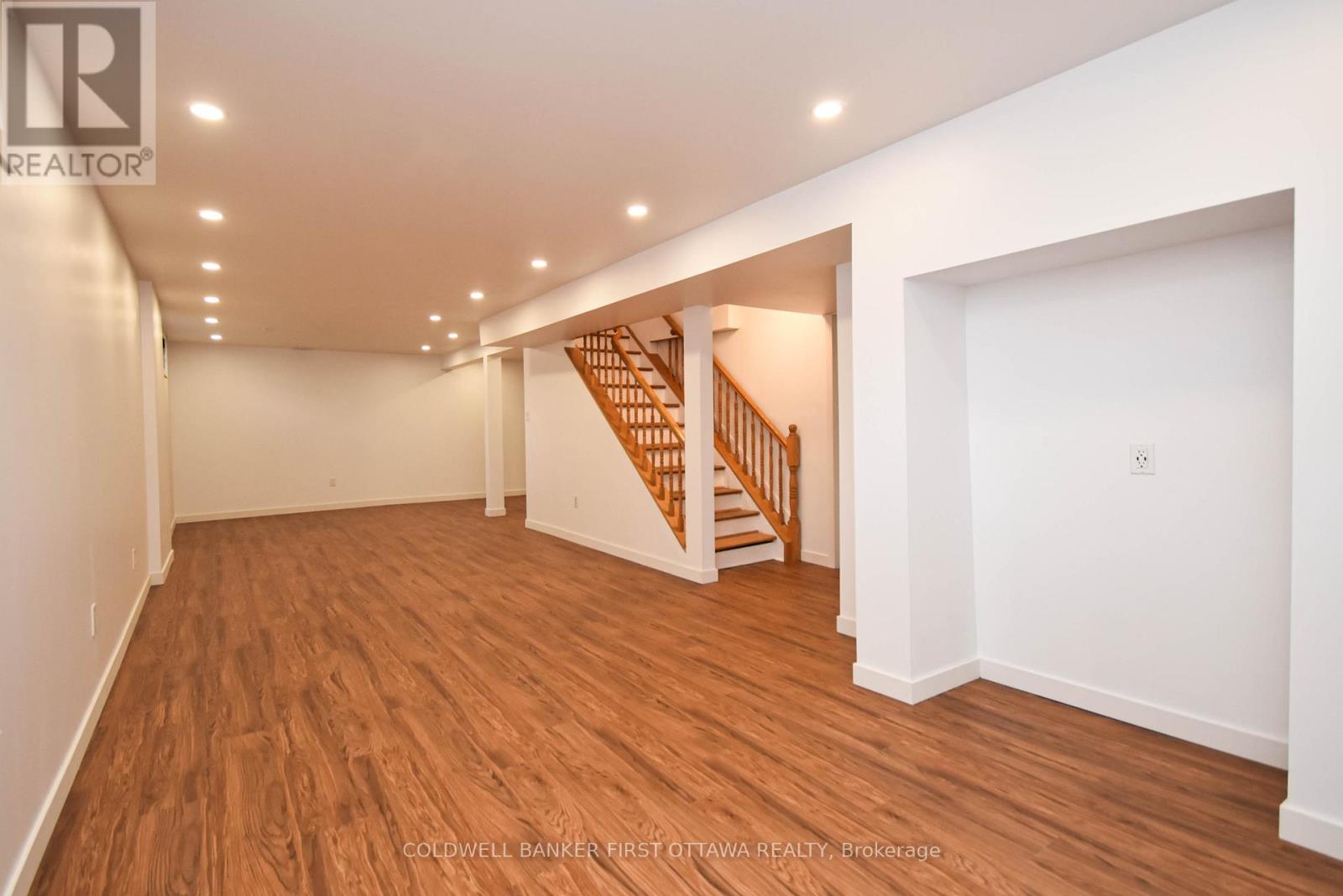 2061 BALHARRIE AVENUE - 41