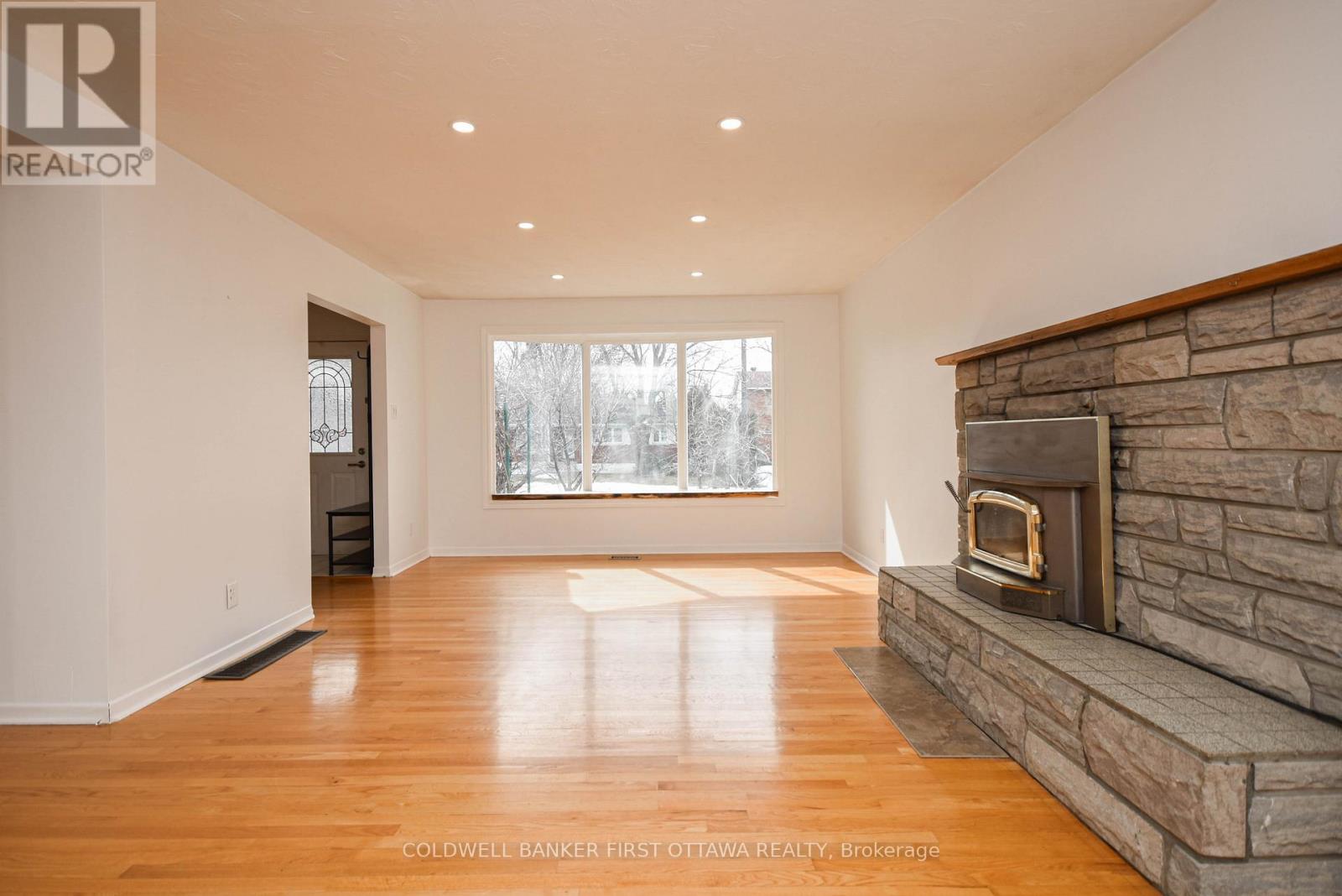 2061 BALHARRIE AVENUE - 9