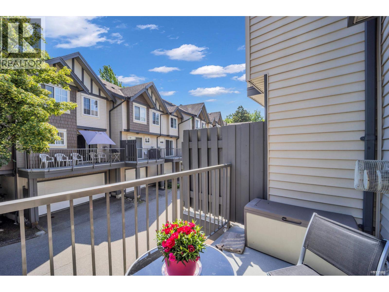 3302 NOEL DRIVE, Burnaby