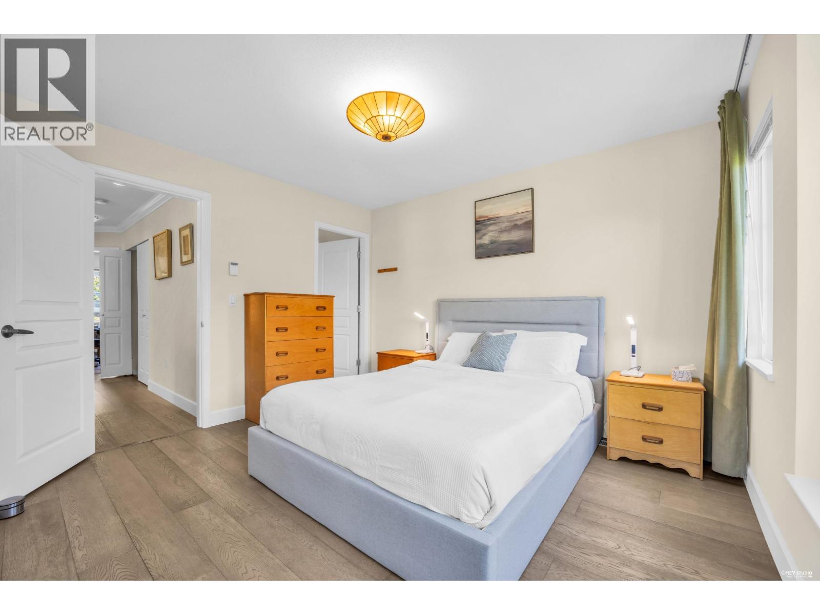 3302 NOEL DRIVE, Burnaby