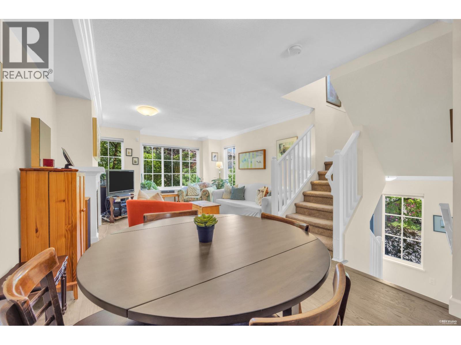 3302 NOEL DRIVE, Burnaby