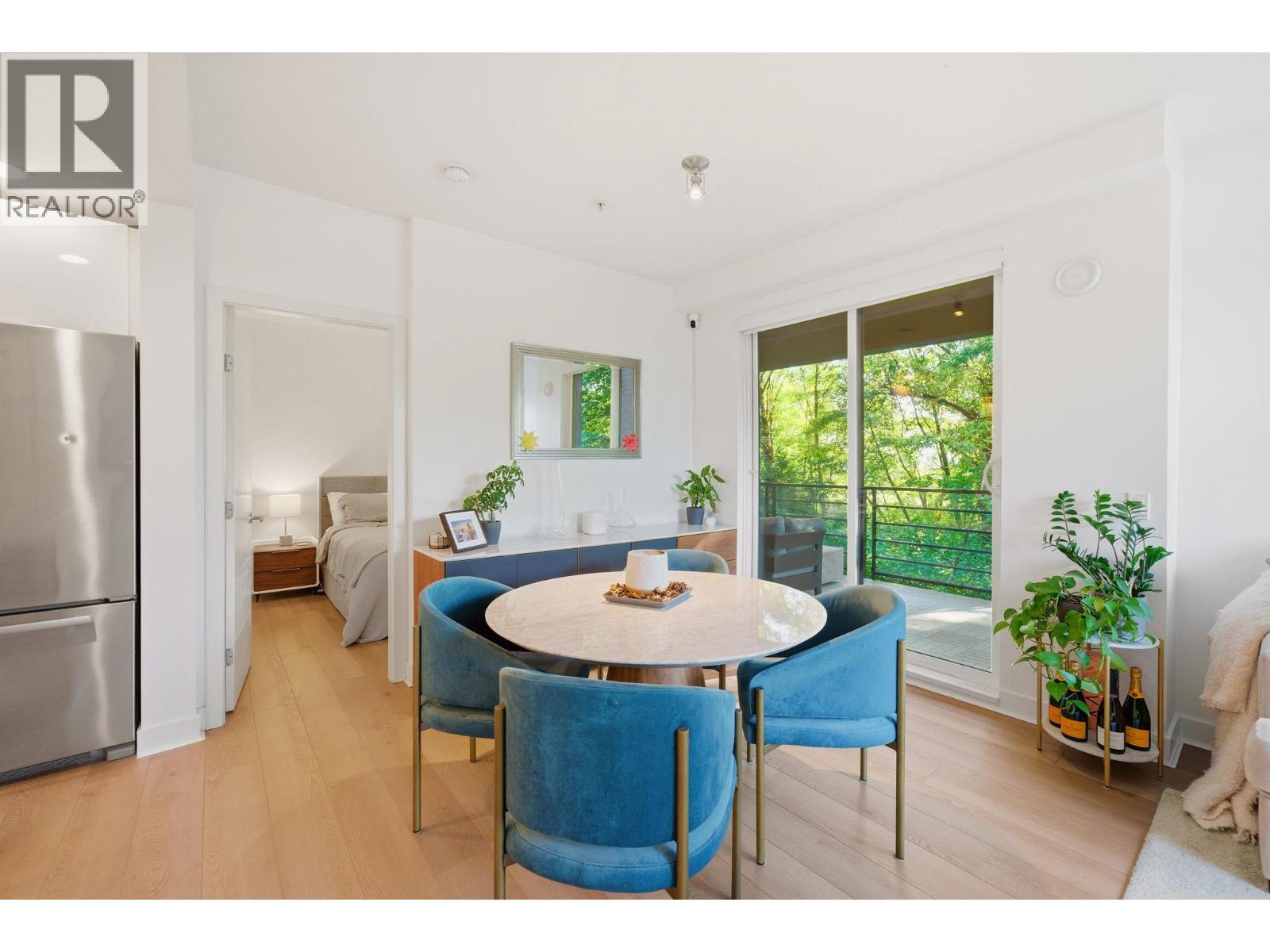 307 733 W 3RD STREET — main photo