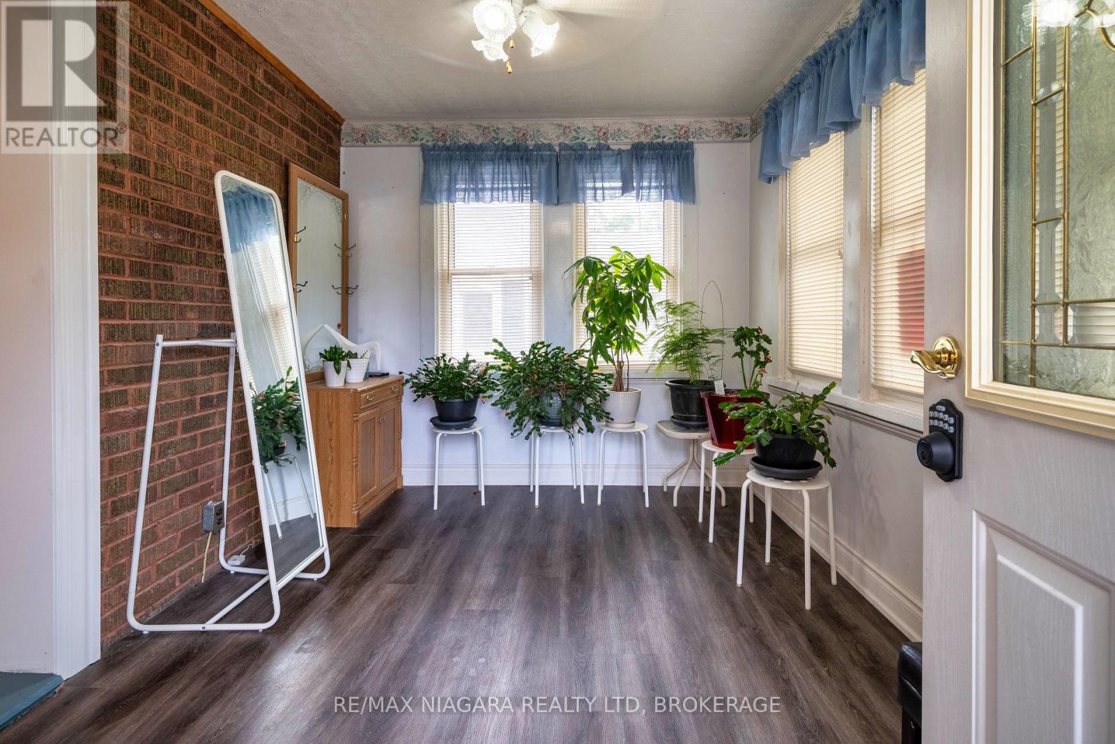 6238 PINE GROVE AVENUE - 4