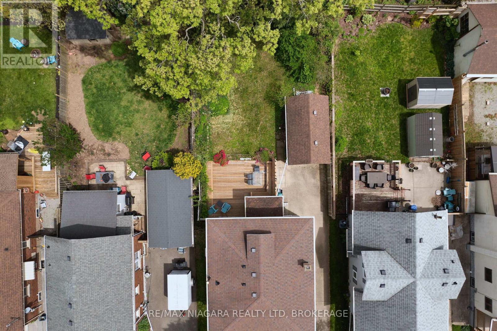 6238 PINE GROVE AVENUE - 44
