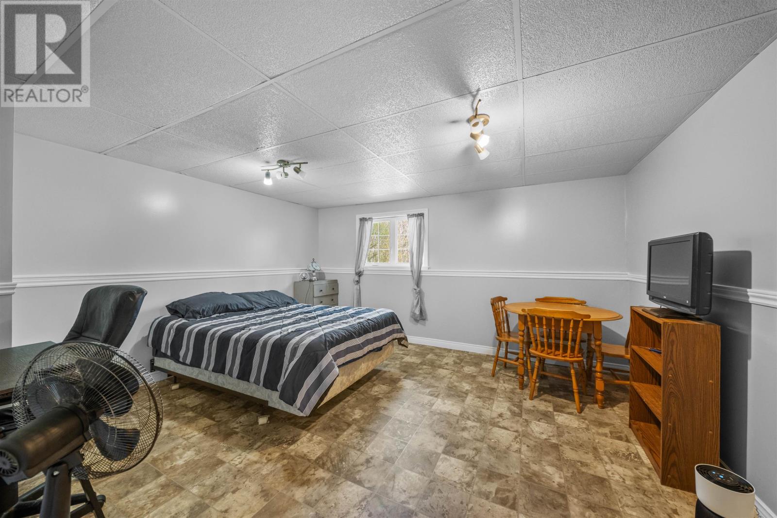 284 Old Martin Road - 36