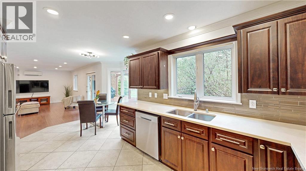 10 Colchester Drive - 8
