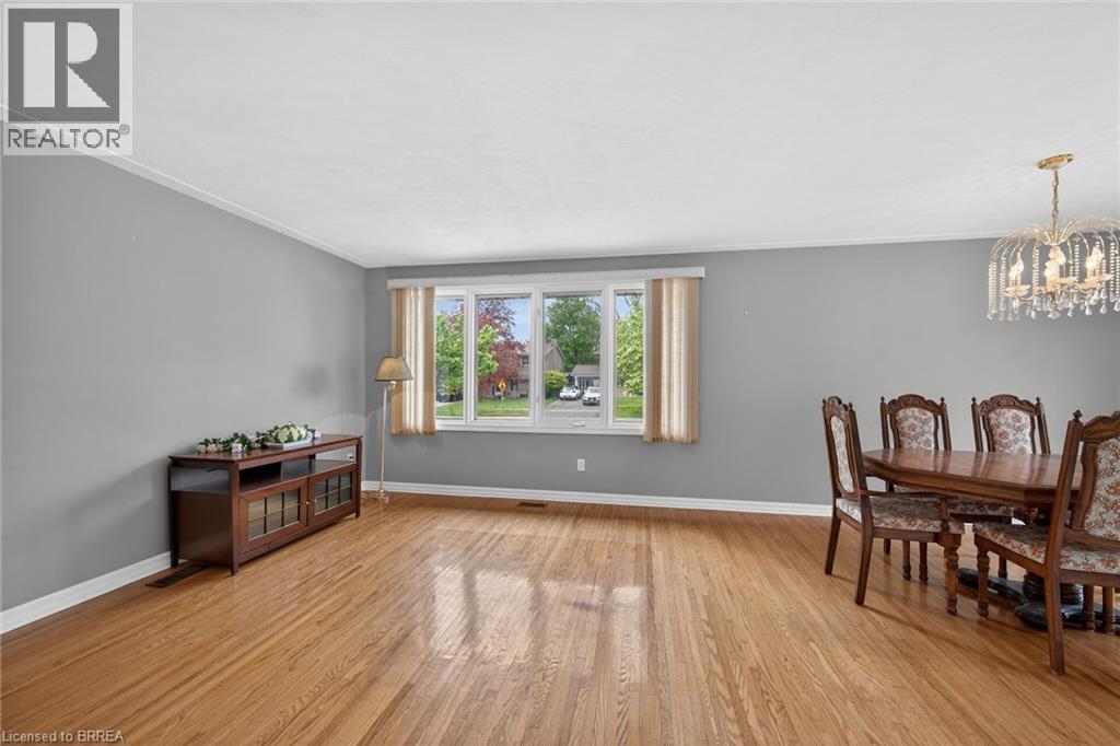 111 MEMORIAL Drive - 10
