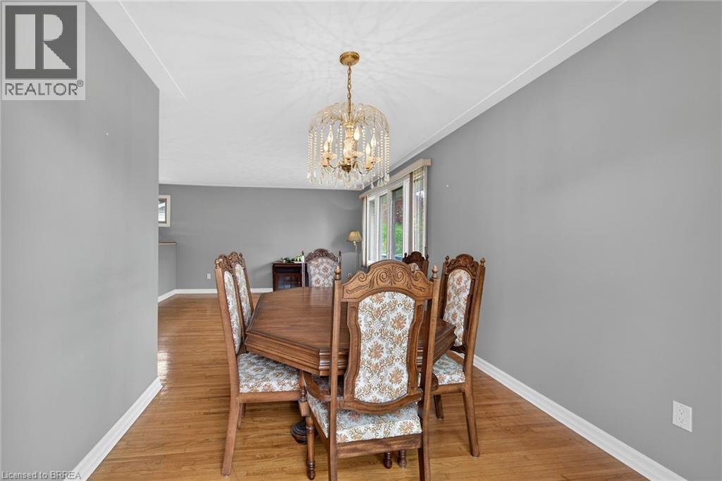111 MEMORIAL Drive - 16