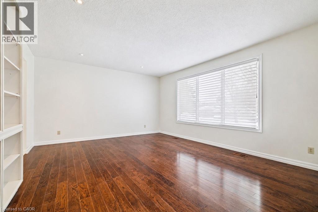 25 BANNISDALE Way - 7