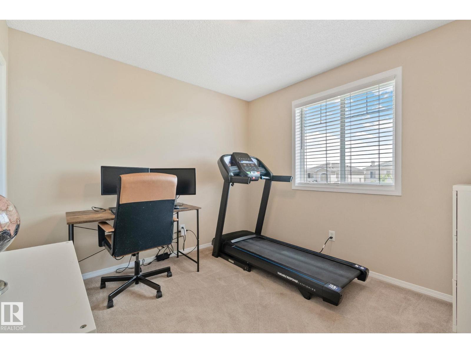15608 44 ST NW - 19