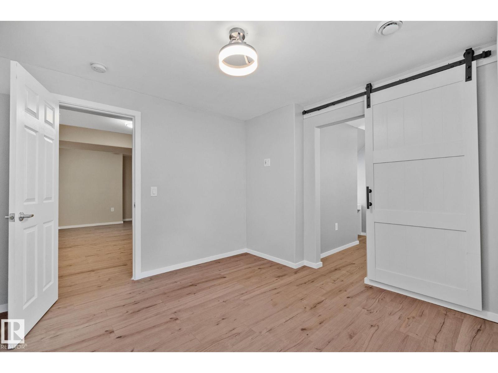 15608 44 ST NW - 28