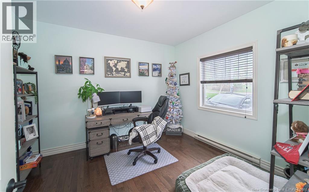 566 Canada Street - 15