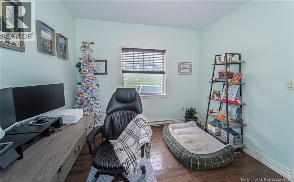566 Canada Street - 16