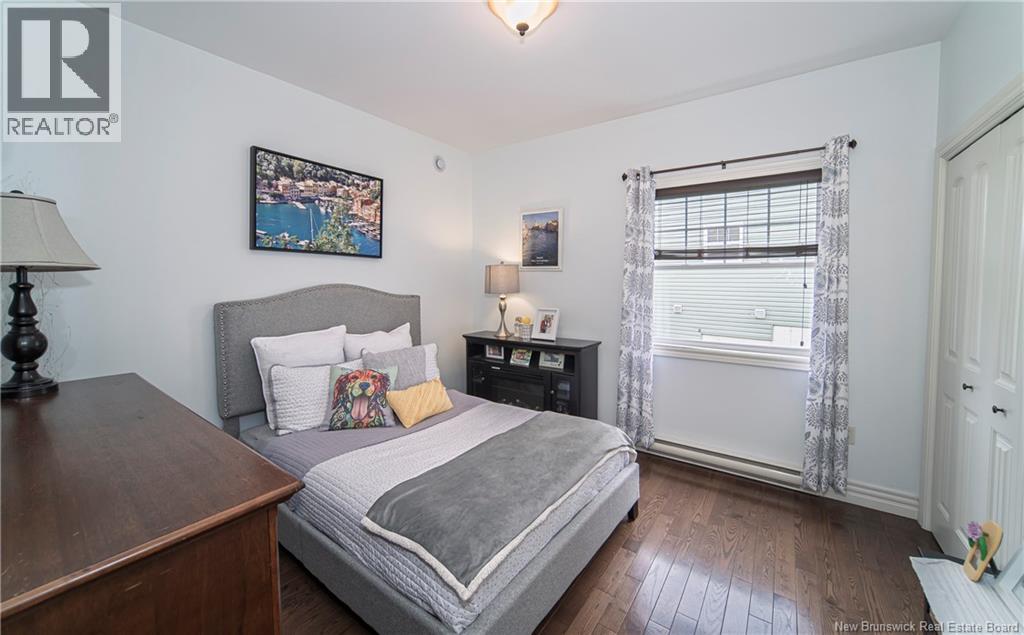 566 Canada Street - 17