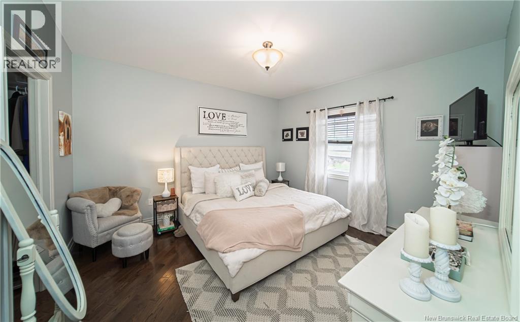 566 Canada Street - 23