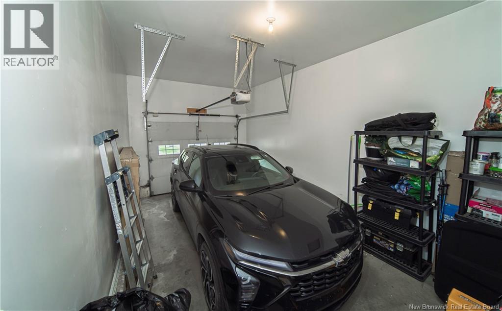 566 Canada Street - 34