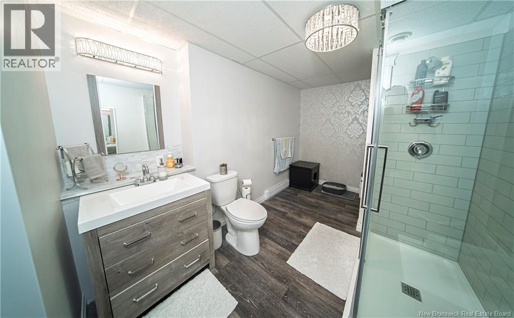 566 Canada Street - 40