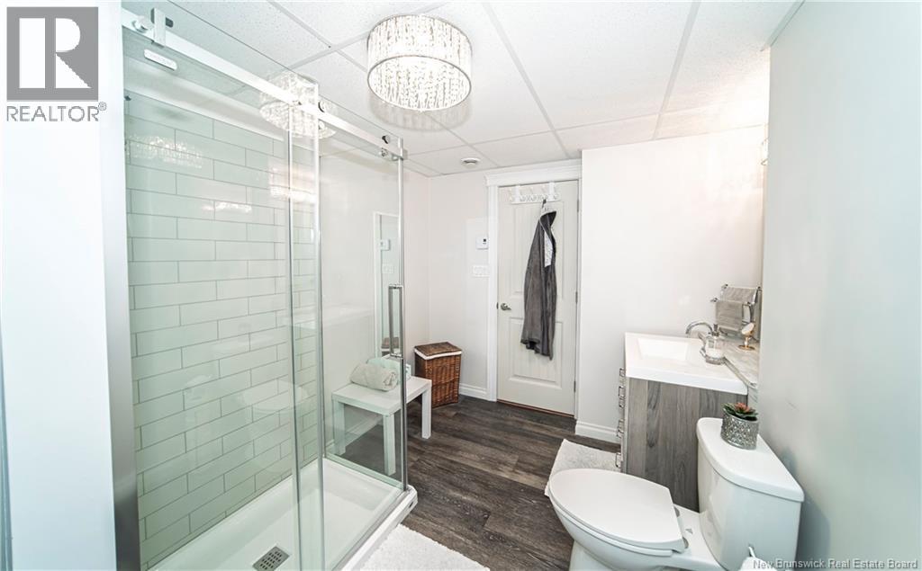 566 Canada Street - 42