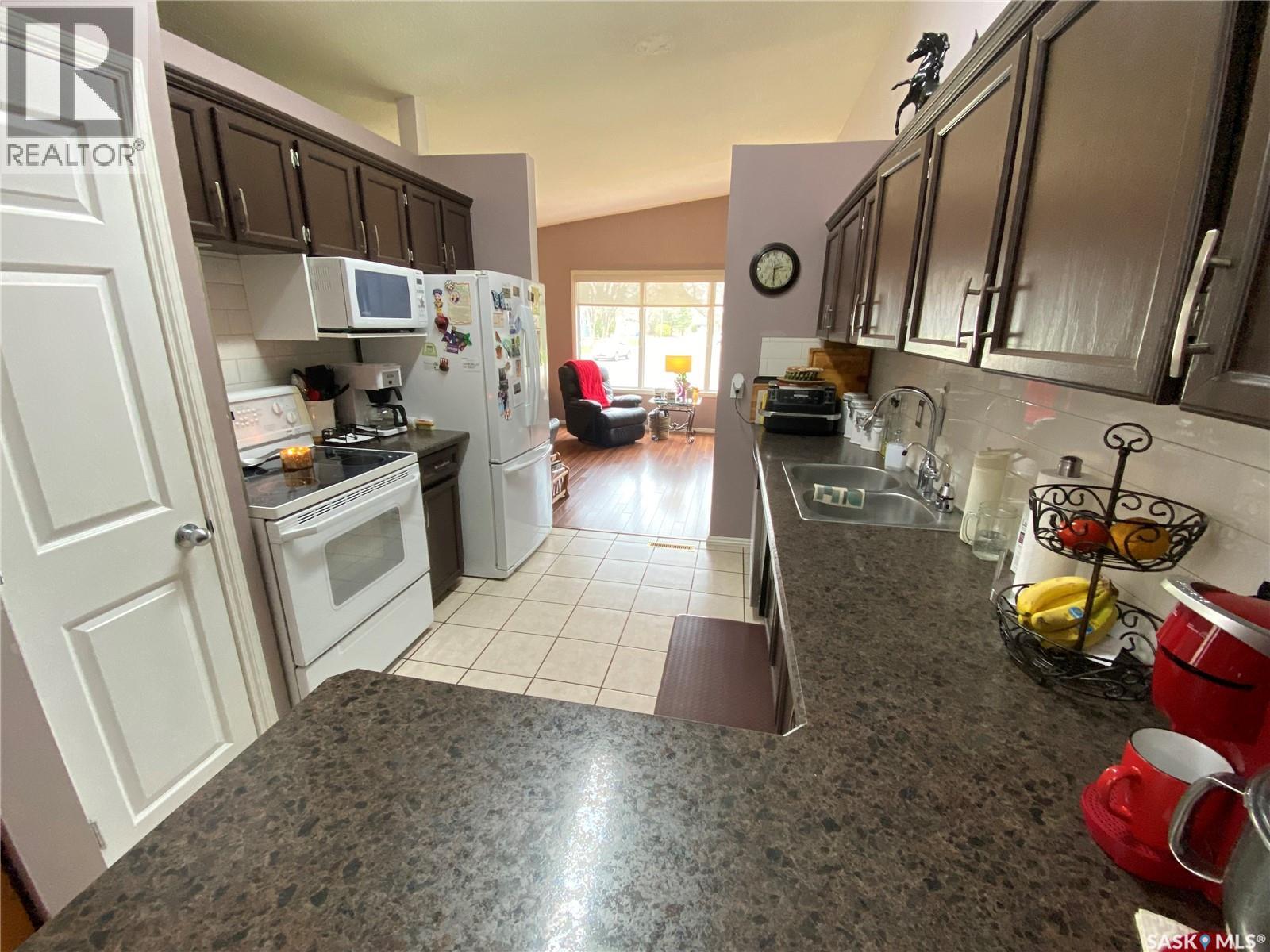 2 544 Circlebrooke DRIVE - Image 2