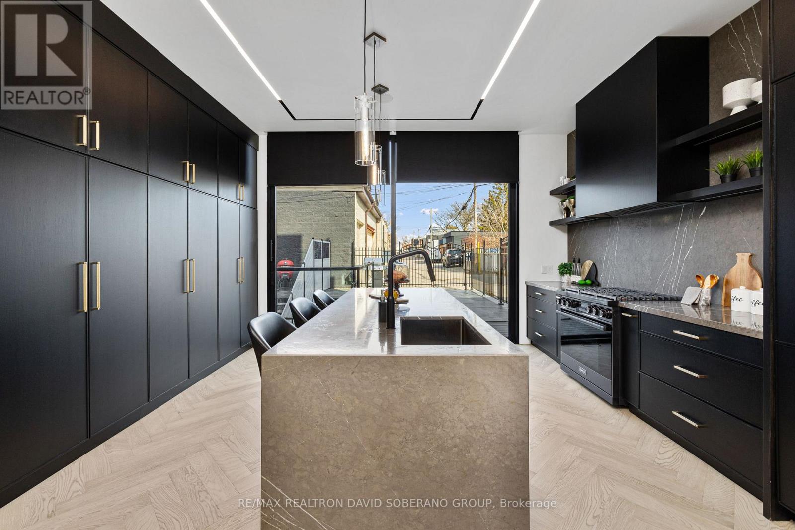 102 ULSTER STREET - 12