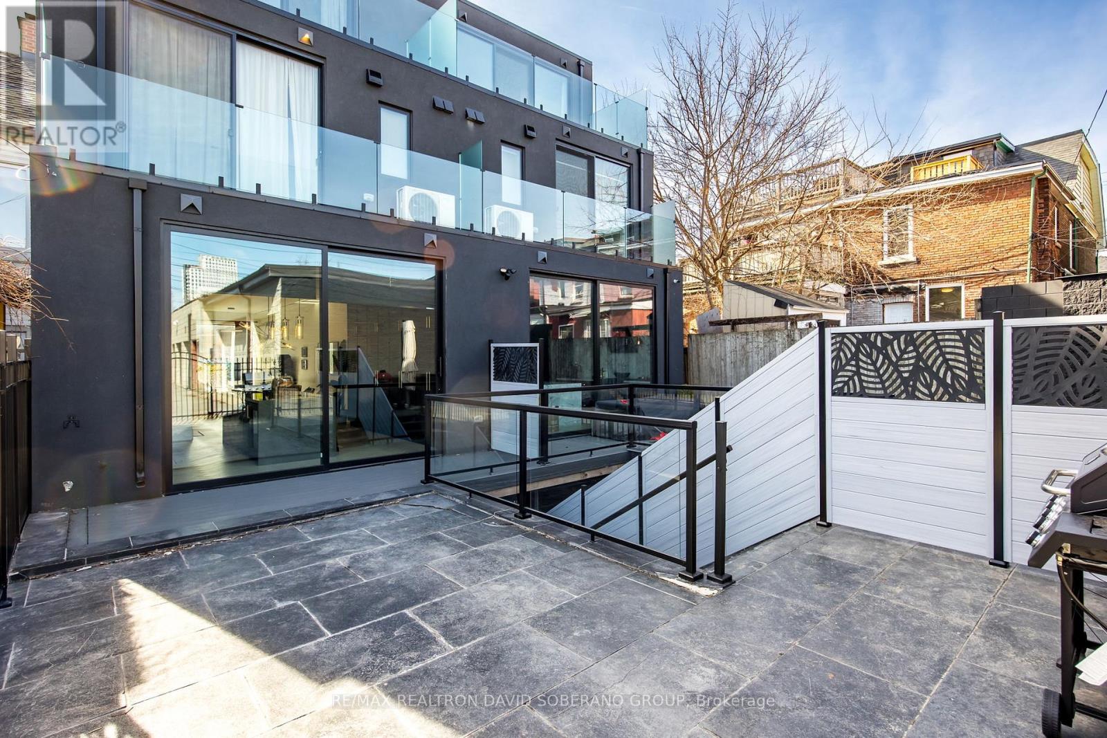 102 ULSTER STREET - 39