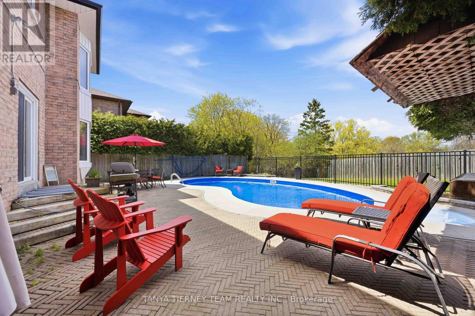 24 FERNWAY CRESCENT - 45