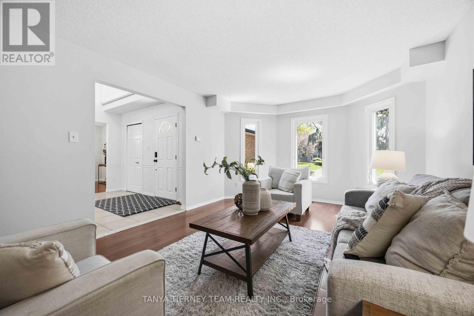 24 FERNWAY CRESCENT - 8