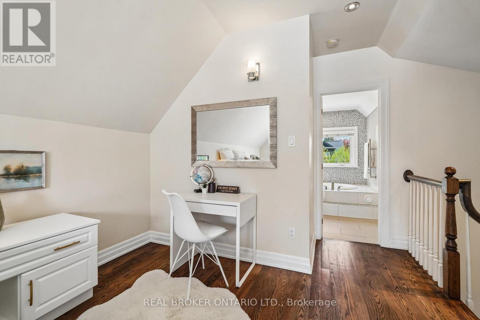 20 BROOKMOUNT ROAD - 16