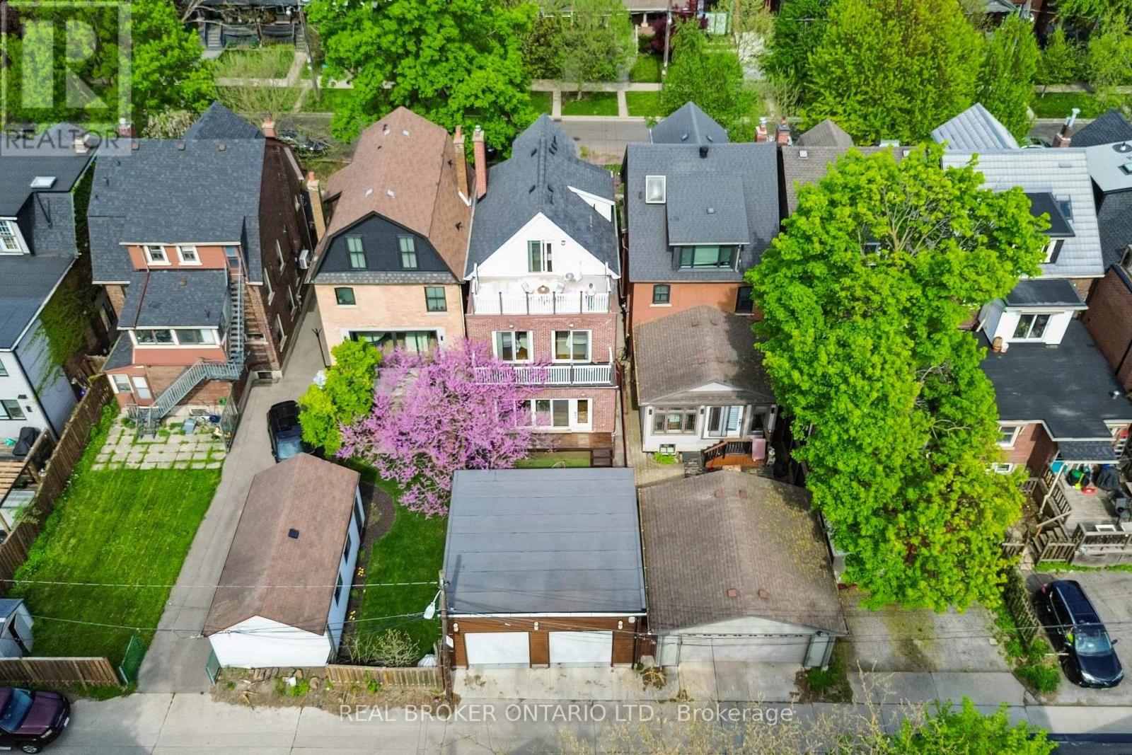 20 BROOKMOUNT ROAD - 36