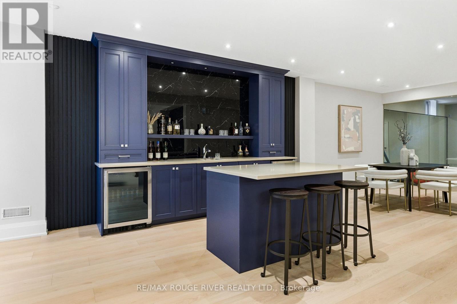 1411 OLD FOREST ROAD - 44