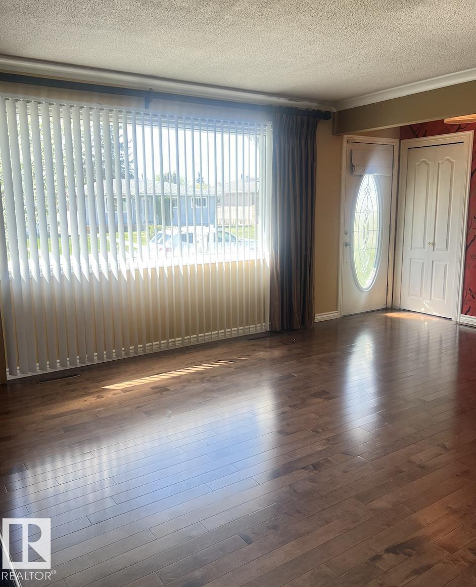 15003 81 ST NW - 5