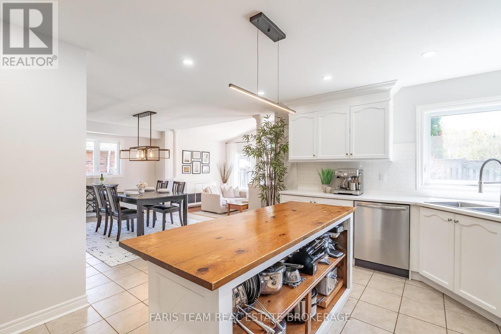 23 BLUEWATER TRAIL - 10