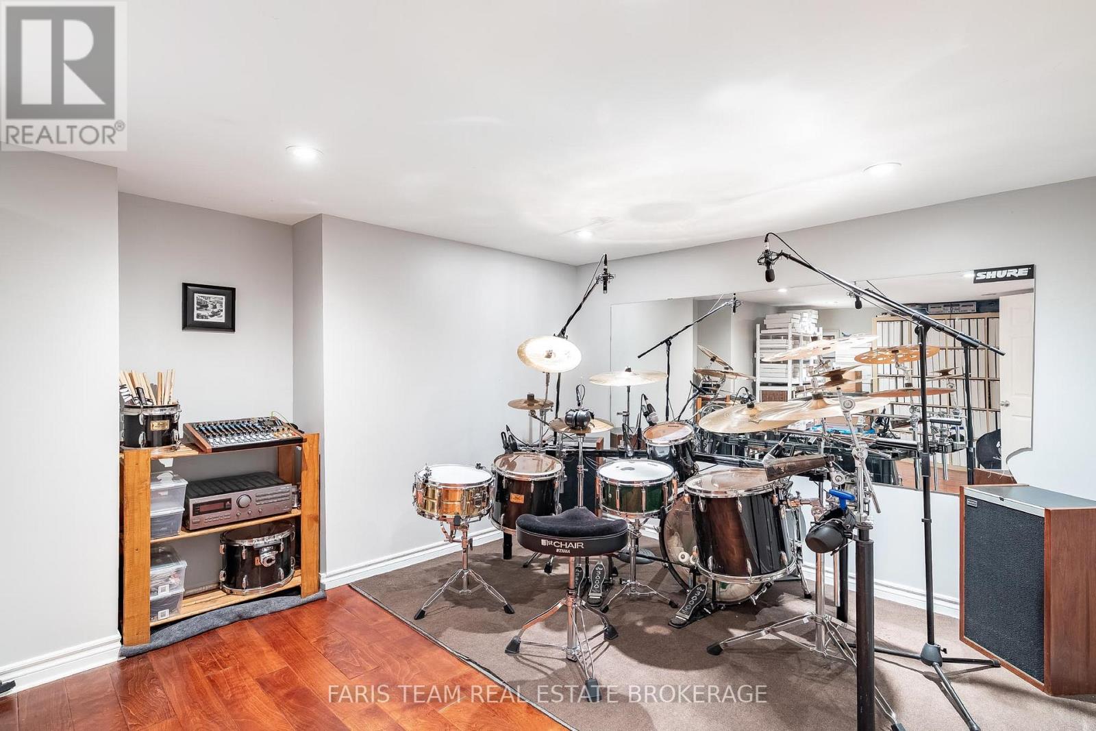 23 BLUEWATER TRAIL - 36
