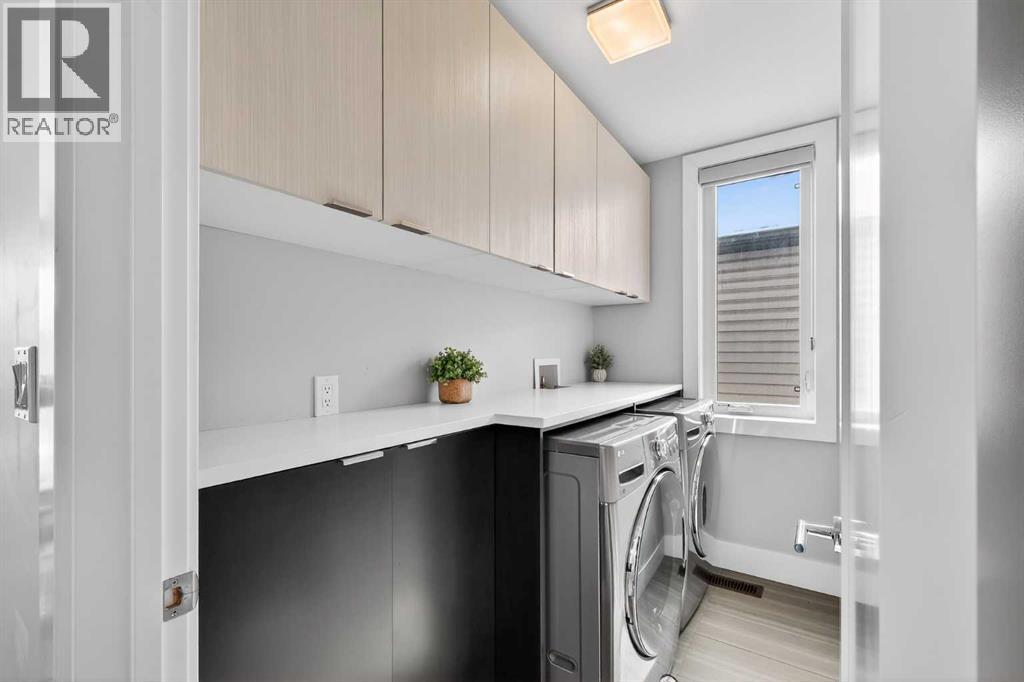 4905 21 Street SW - 25
