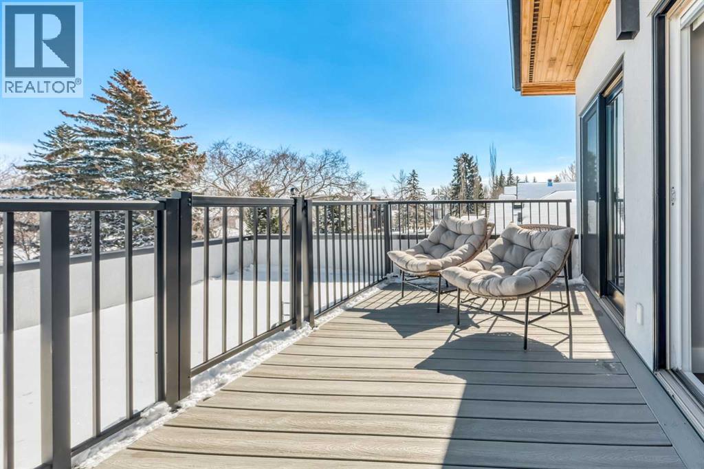4905 21 Street SW - 42