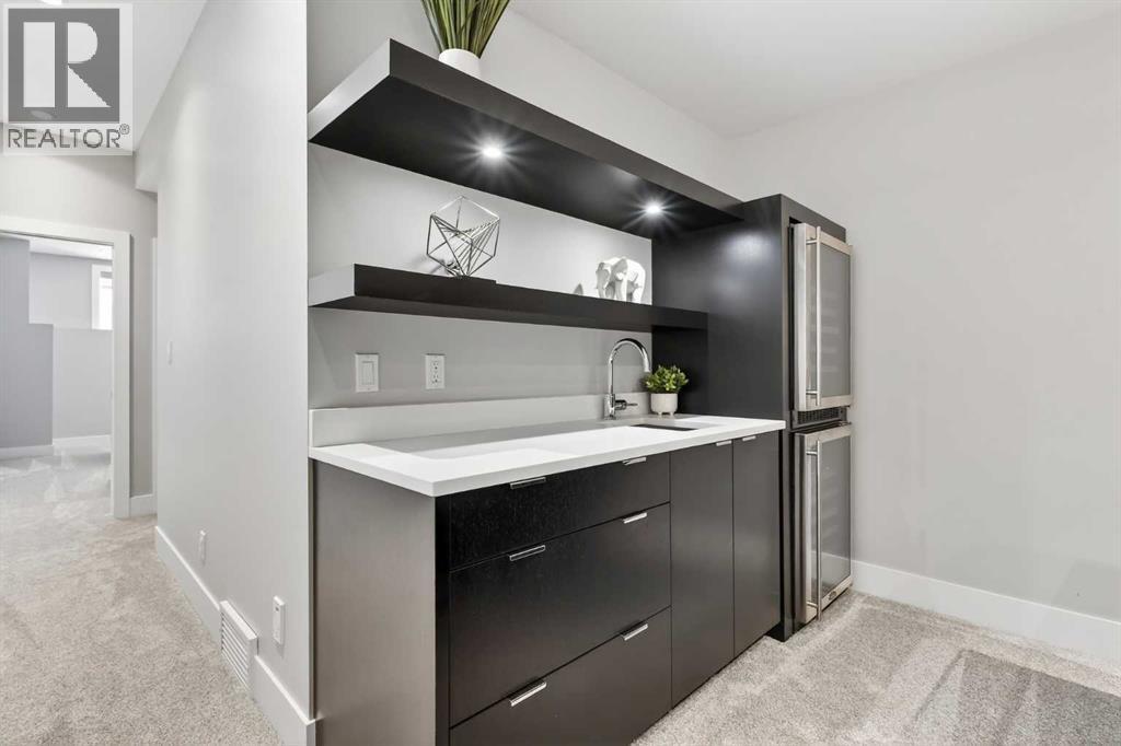 4905 21 Street SW - 47