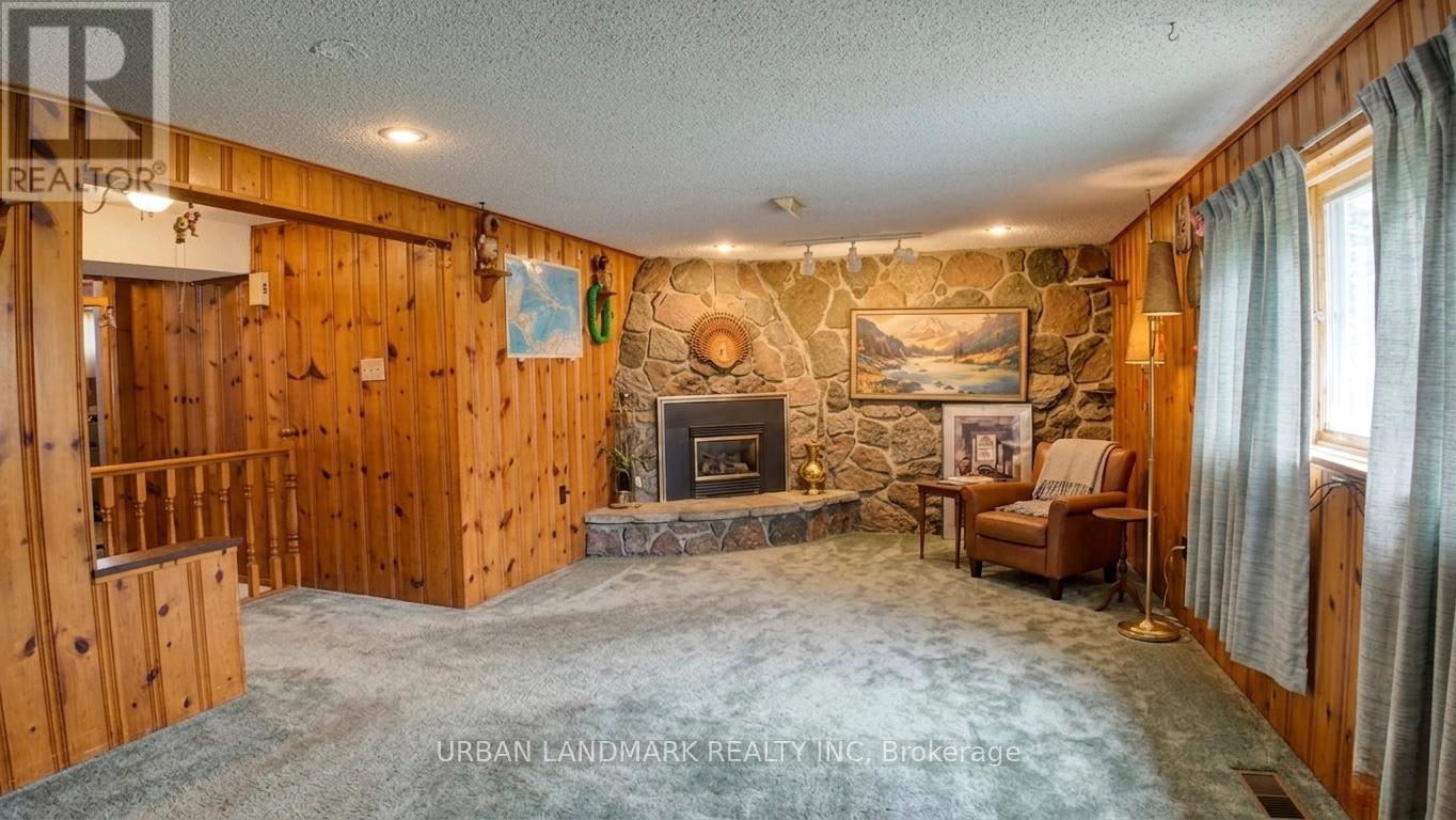 127 KEEWATIN STREET S - 7