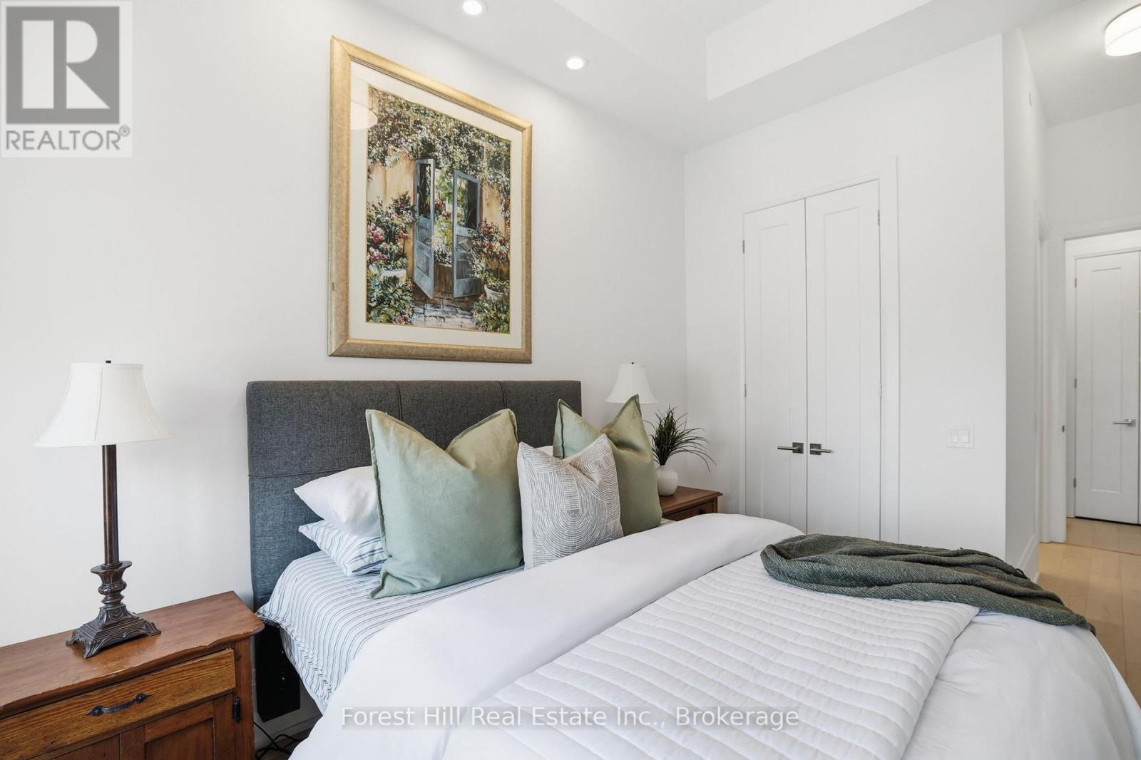 #PH 601 1 HUME STREET - 14