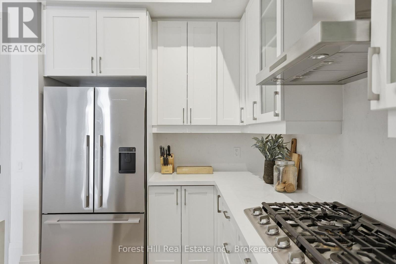 #PH 601 1 HUME STREET - 8