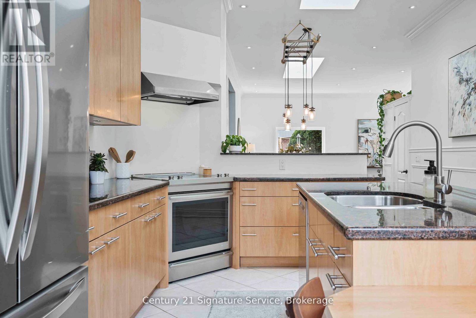 2173 GREENHURST AVENUE - 13