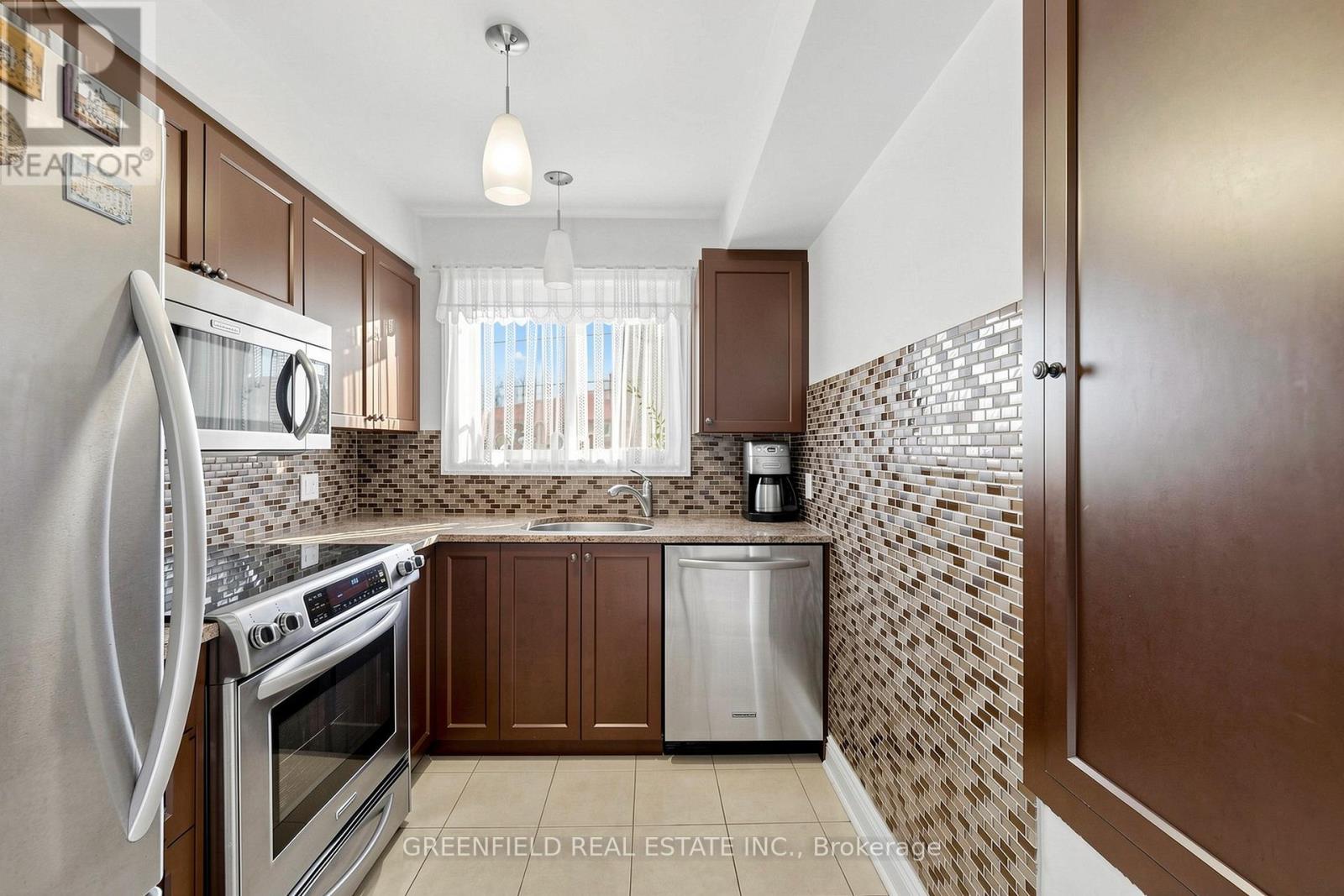 87 MULHOLLAND AVENUE - 5