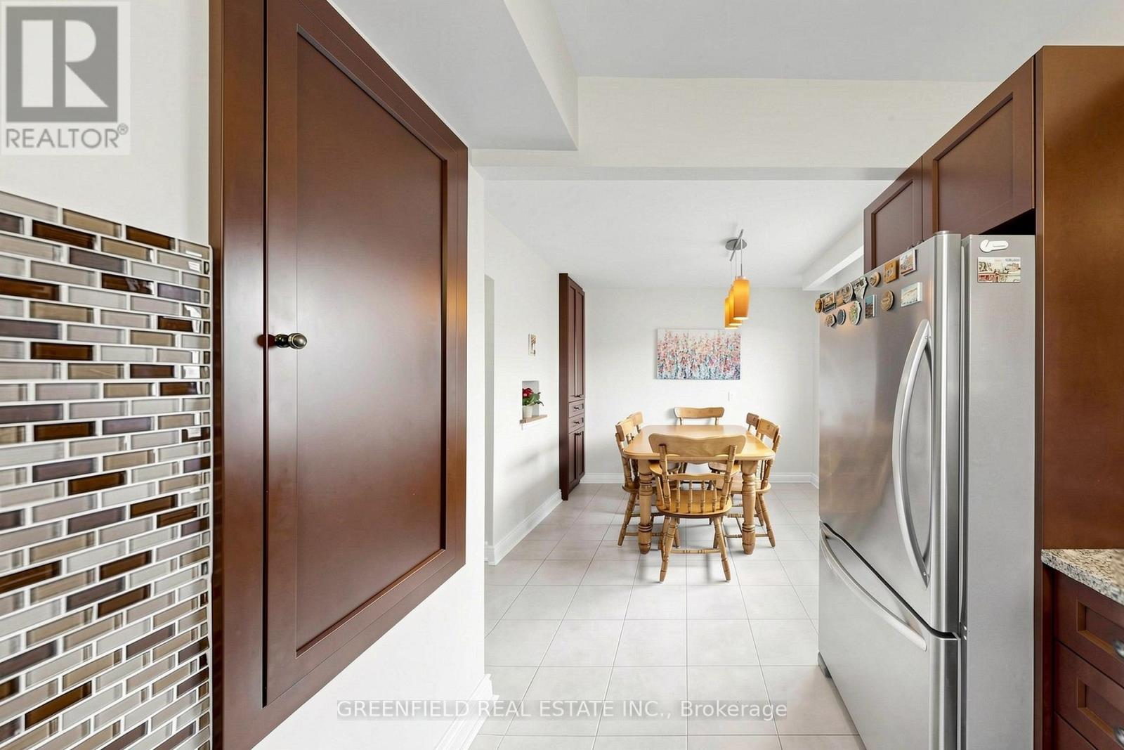 87 MULHOLLAND AVENUE - 7