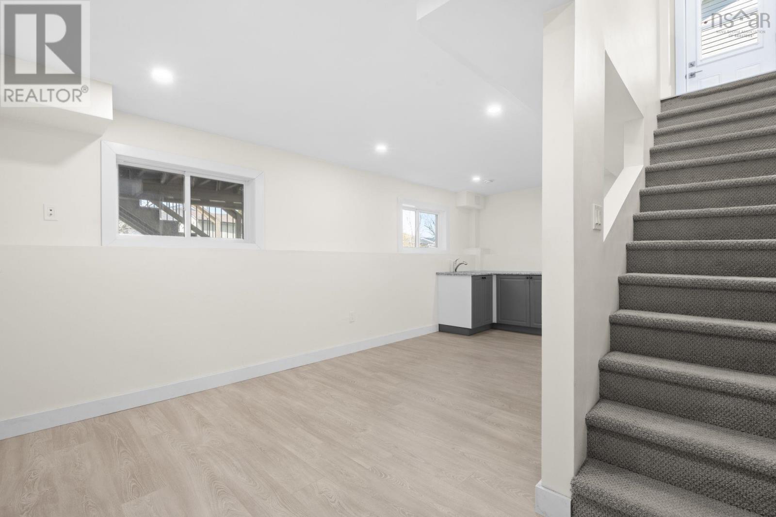 68 Sugar Maple Drive, Greenwood Heights - 33