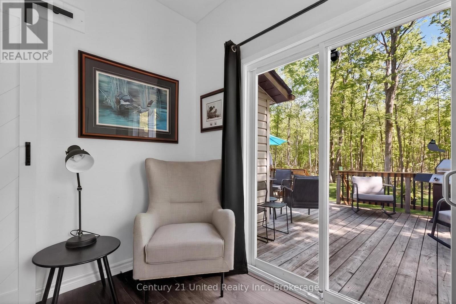 32 TEDS LANE - 22