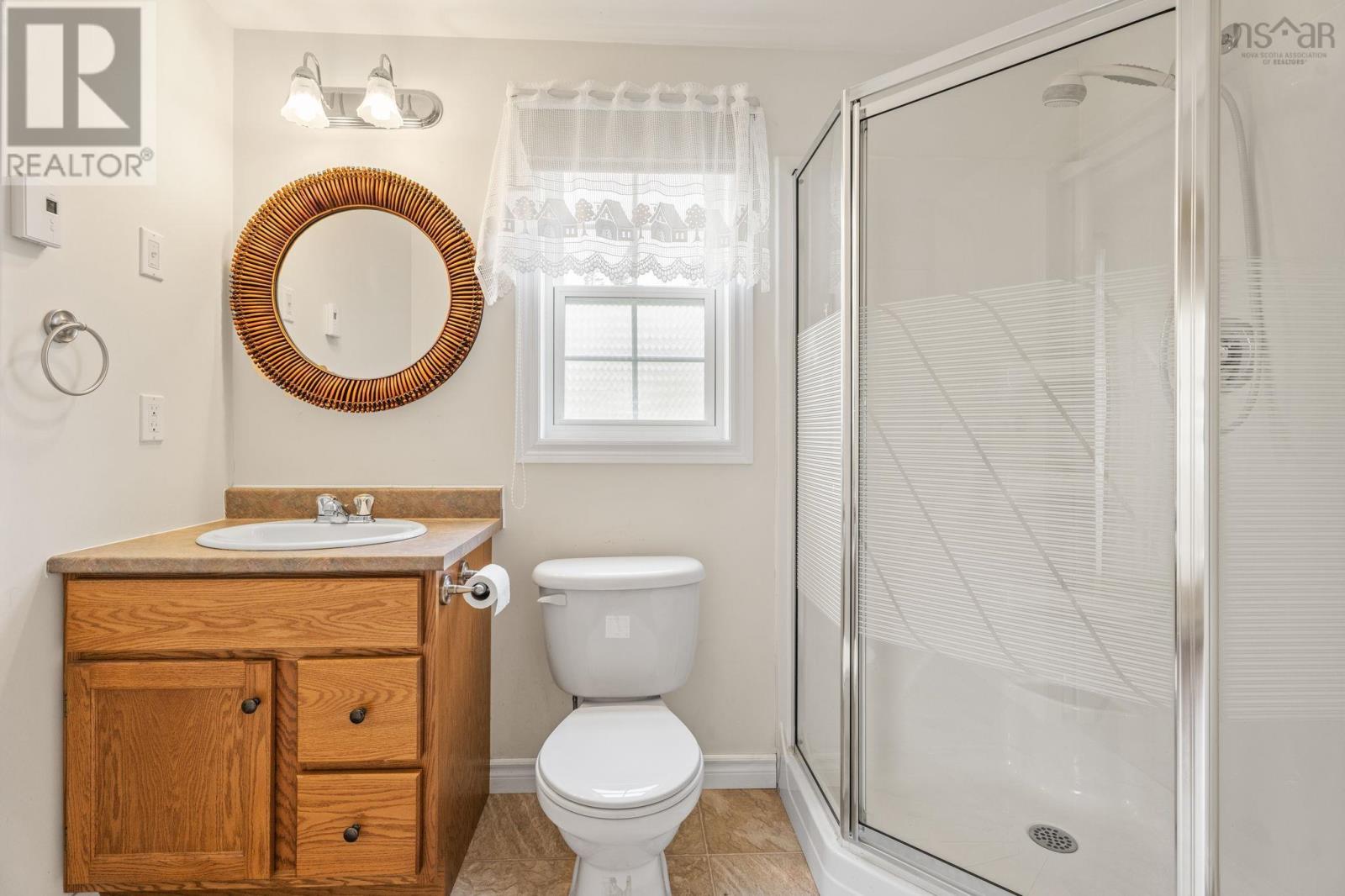 122 Juniper Crescent - 15