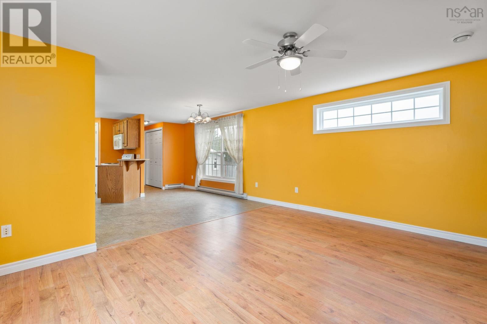 122 Juniper Crescent - 5