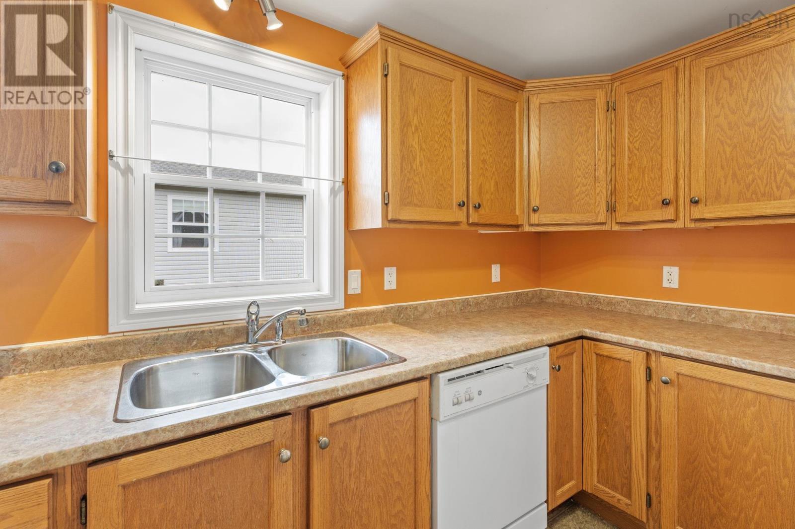 122 Juniper Crescent - 9